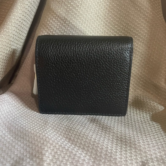 Coach Snap Wallet black with gold hardware - Picture 4 of 4
